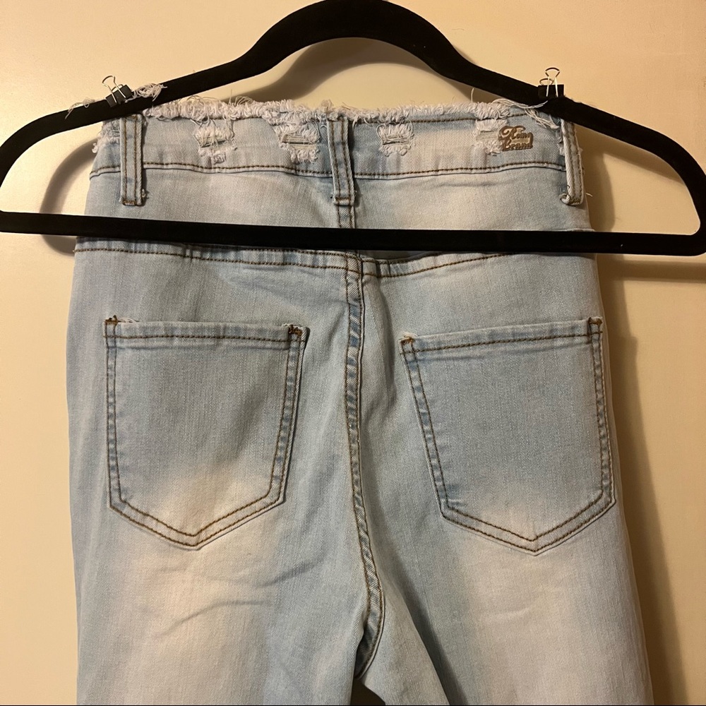 High Rise Destructed Jeans - Picture 6 of 7
